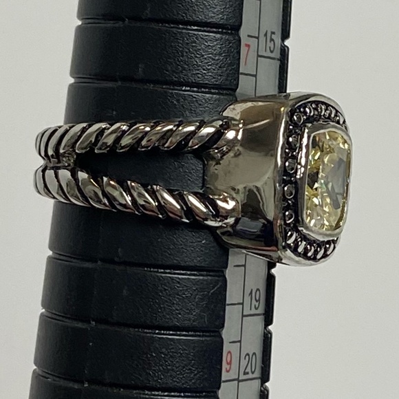 Silpada Sterling Silver with off white yellow center stone ring Size 8 - Picture 2 of 8